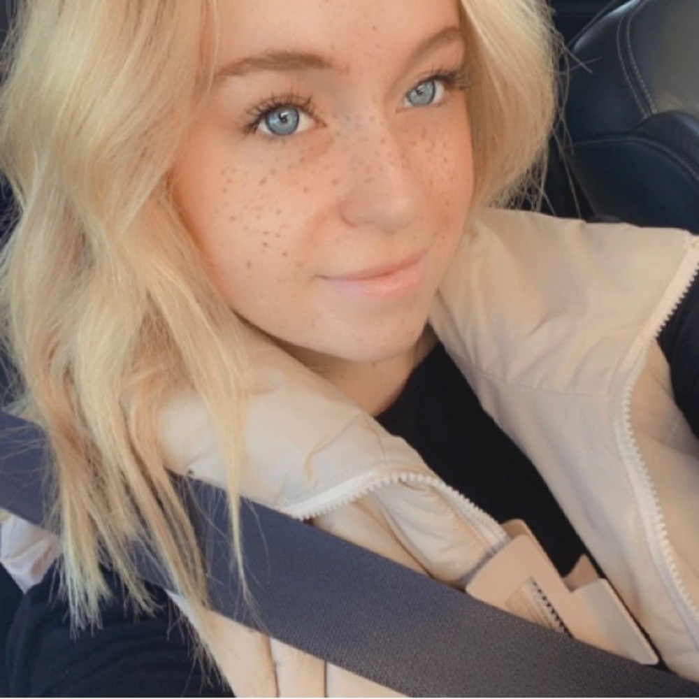 Meet your Posher, Avalyn
